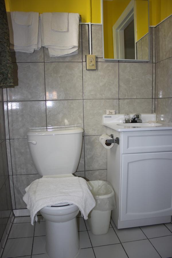 Kenwood Motel Kenton Екстер'єр фото